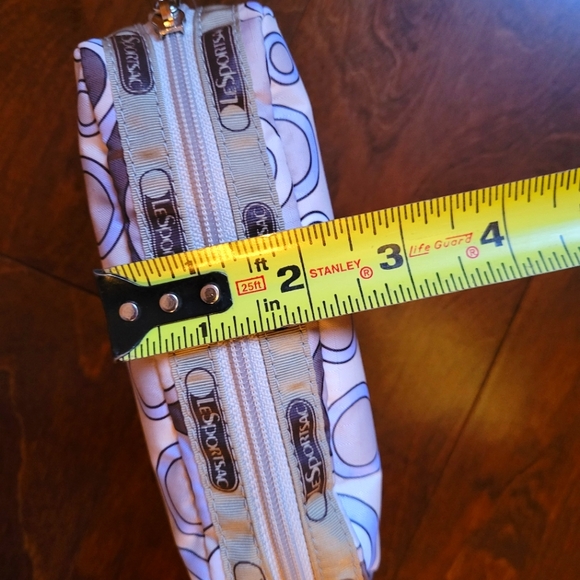 NWT LeSportsac Rectangular cosmetic Caviar taupe case bag - Picture 11 of 11